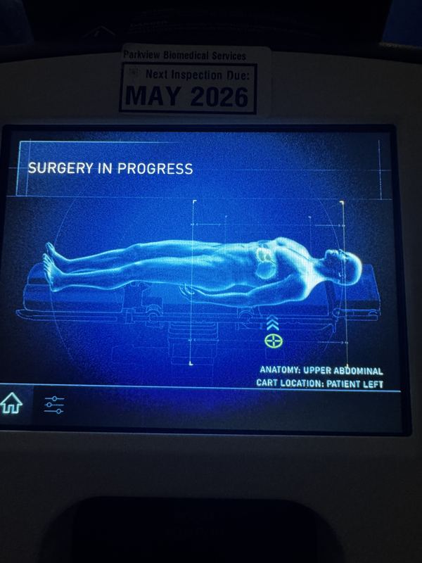 Surgical monitor display on set